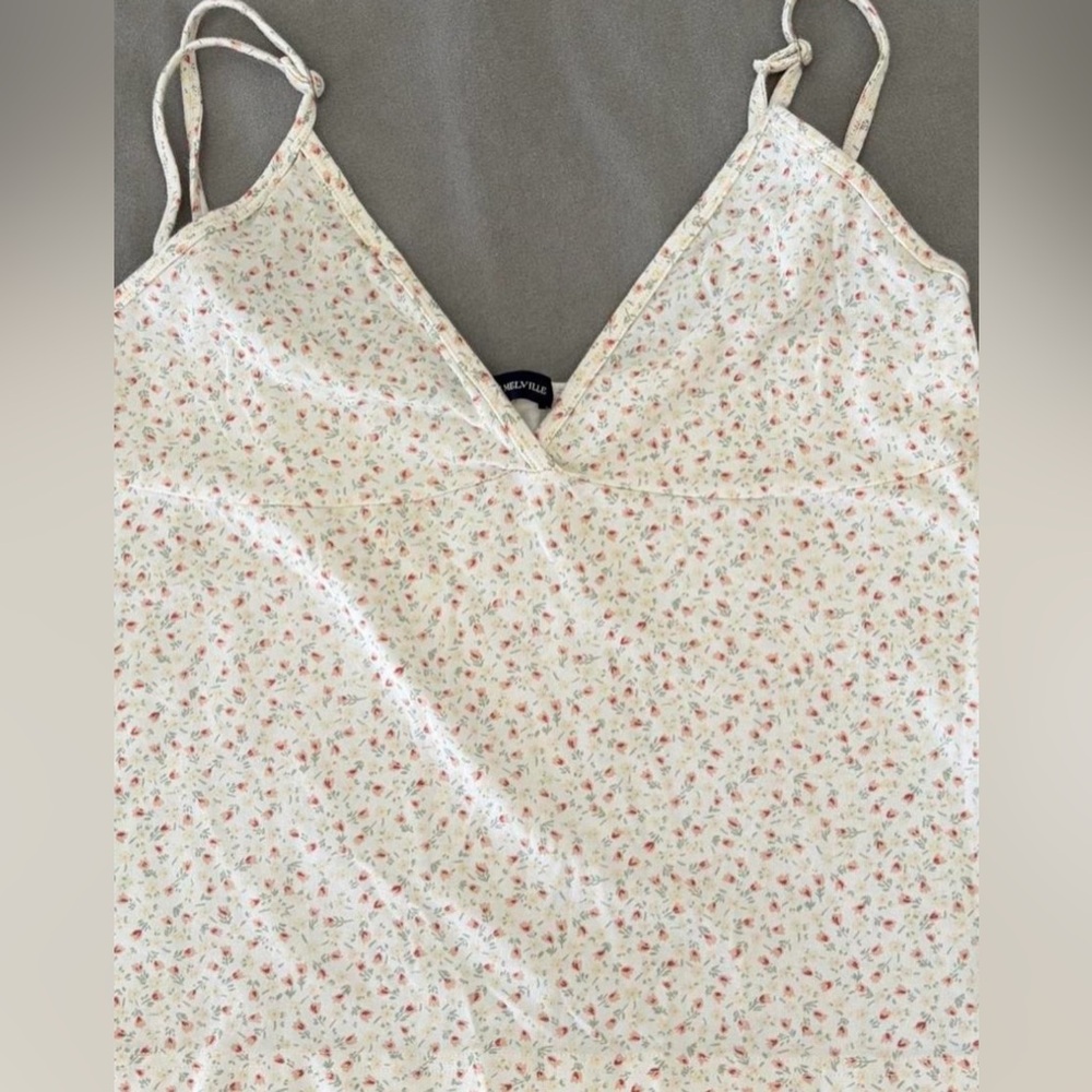 BRANDY MELVILLE CREAM Ditsy Floral Tank - Size Small